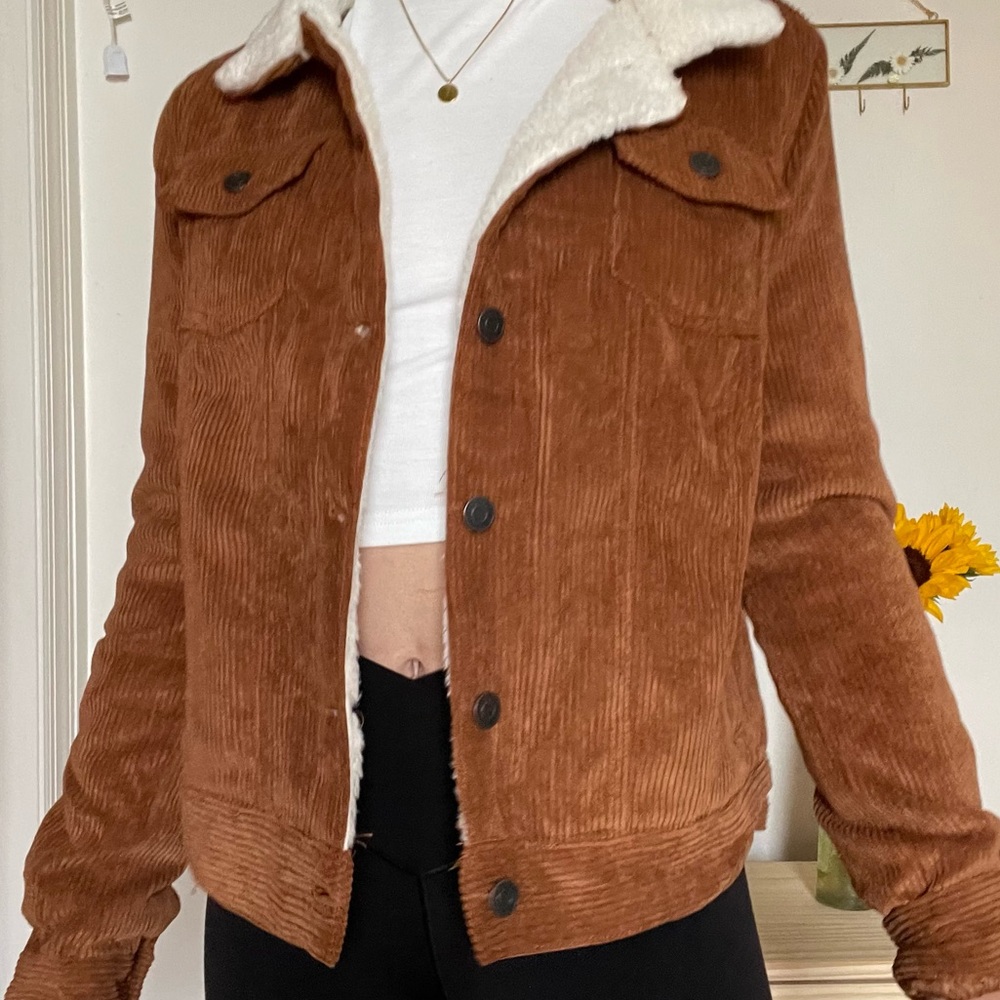 Sherpa Corduroy Jacket
Size Small